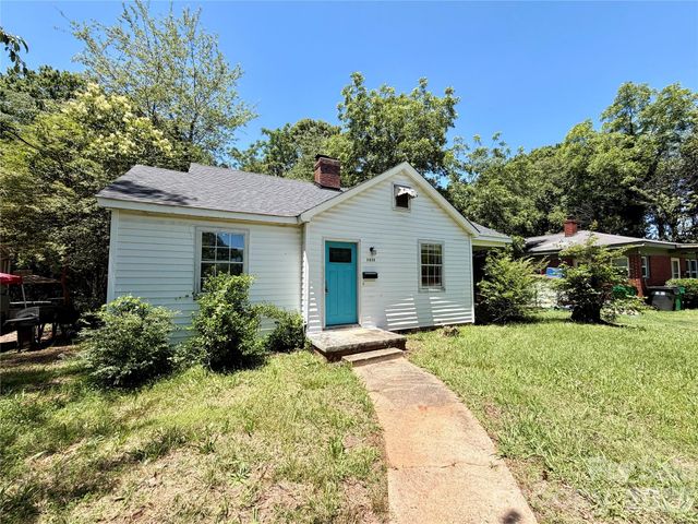 2825 Parkway Avenue, Charlotte, NC 28208