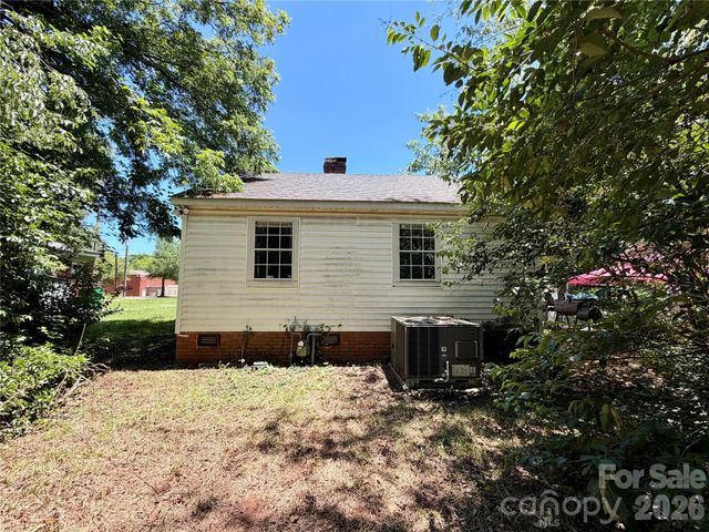 2825 Parkway Avenue, Charlotte, NC 28208