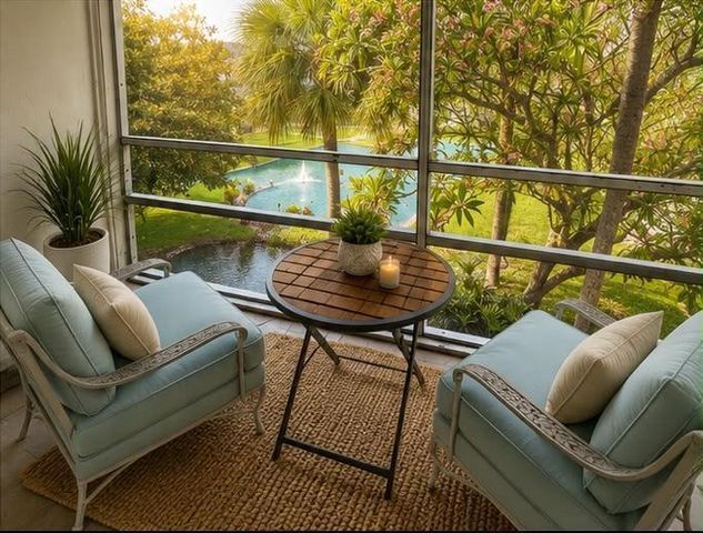2050 NE 39th Street W312, Lighthouse Point, FL 33064