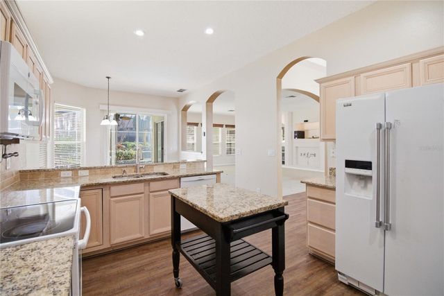 4202 BELLE GROVE COURT, Belle Isle, FL 32812