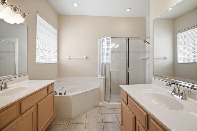 4202 BELLE GROVE COURT, Belle Isle, FL 32812