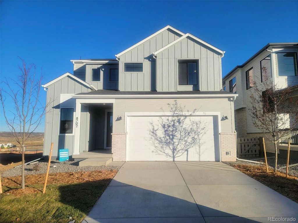 8702 Whiteclover St, Littleton, CO 80125