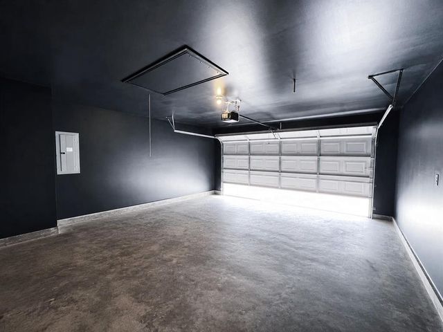11428 SW 12th Street, Yukon, OK 73099