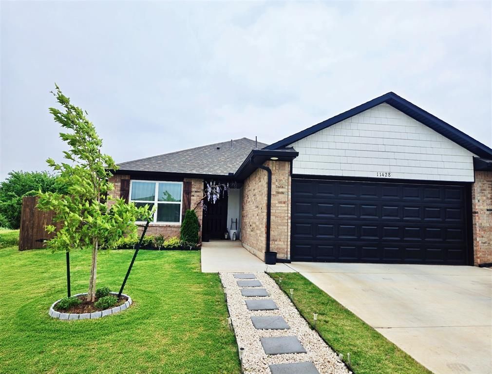 11428 SW 12th Street, Yukon, OK 73099