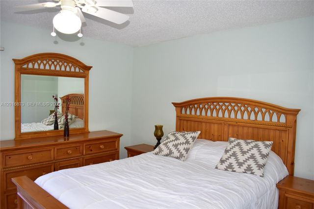8851 Sunrise Lakes Blvd 207, Sunrise, FL 33322