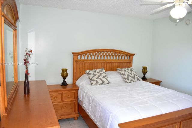 8851 Sunrise Lakes Blvd 207, Sunrise, FL 33322