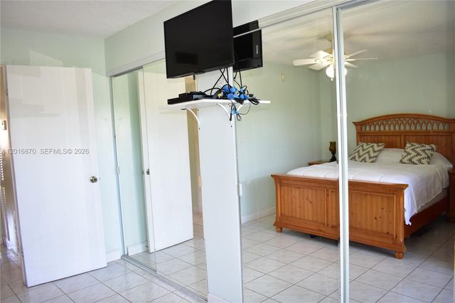 8851 Sunrise Lakes Blvd 207, Sunrise, FL 33322