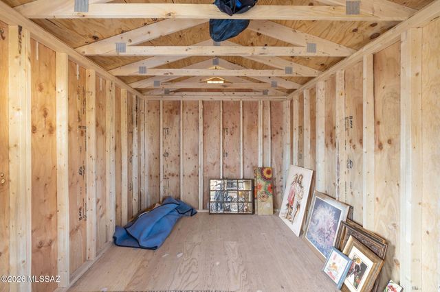 8201 E Lynch Place, Tucson, AZ 85710