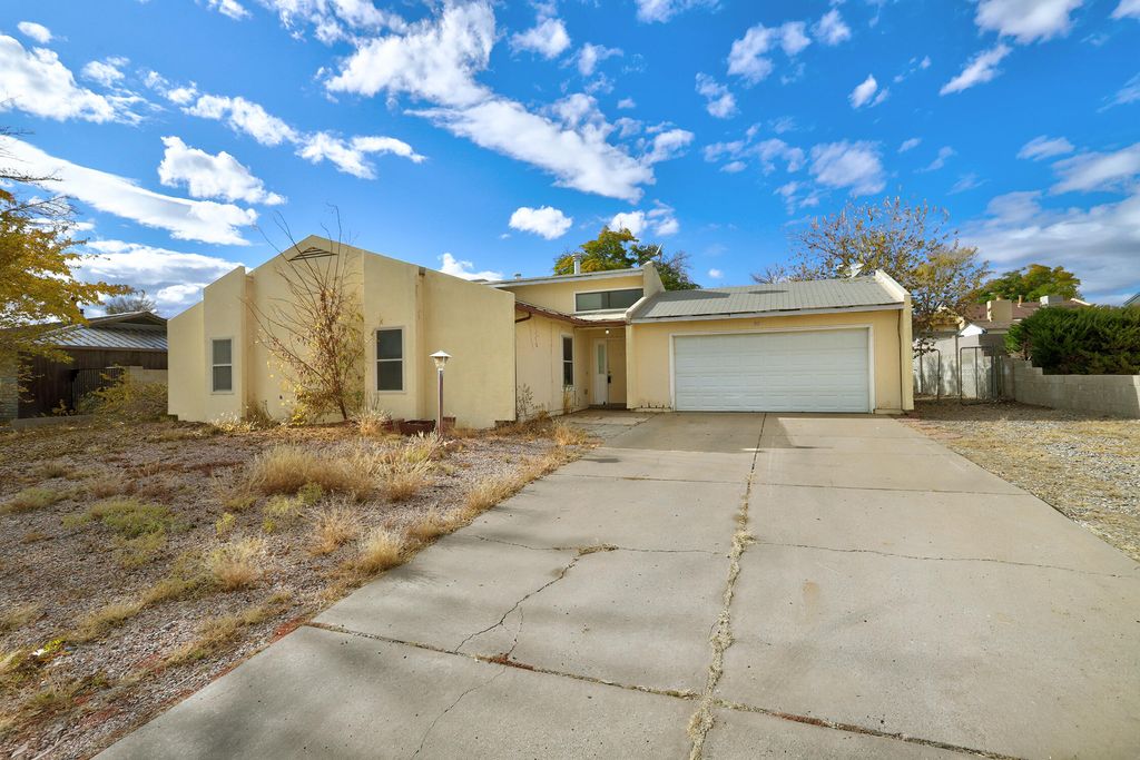 95 Dakota Morning Road NE, Rio Rancho, NM 87124