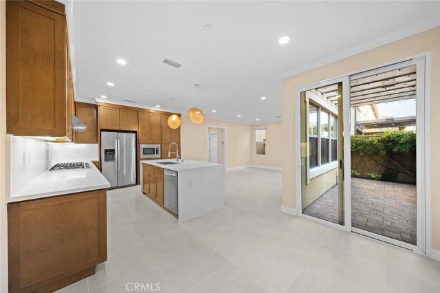 143 Rodeo, Irvine, CA 92602