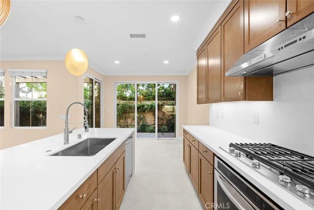 143 Rodeo, Irvine, CA 92602