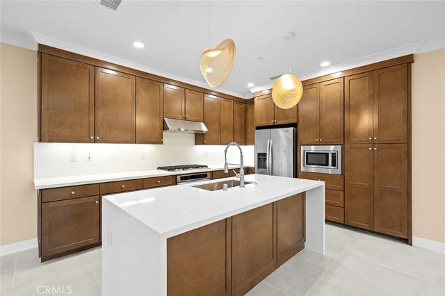 143 Rodeo, Irvine, CA 92602