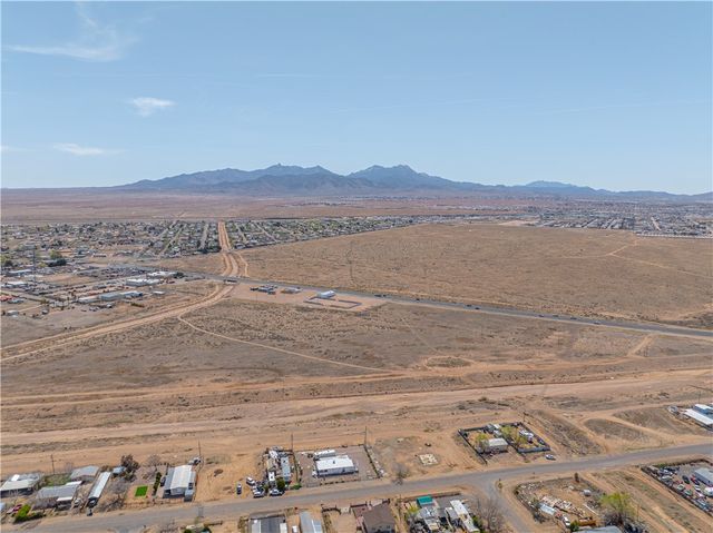 3249 E Northern Avenue, Kingman, AZ 86409
