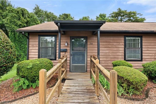 314 Westridge Drive, Yadkinville, NC 27055