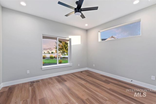 12124 October Glory St, Middleton, ID 83644