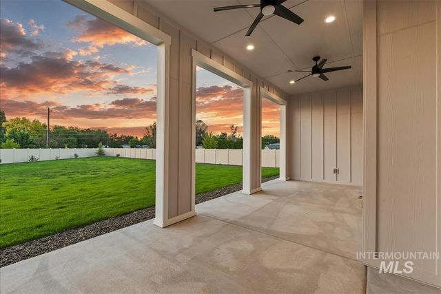 12124 October Glory St, Middleton, ID 83644