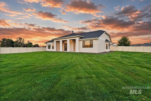 12124 October Glory St, Middleton, ID 83644