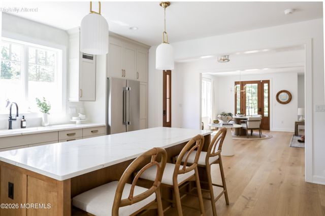 16 Lauriston Court, Rumson, NJ 07760