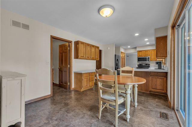 10098 Newfound Gap, Brighton, MI 48114