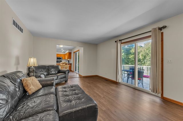 10098 Newfound Gap, Brighton, MI 48114