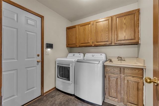 10098 Newfound Gap, Brighton, MI 48114