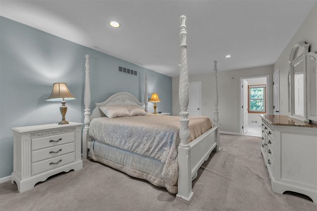 10098 Newfound Gap, Brighton, MI 48114