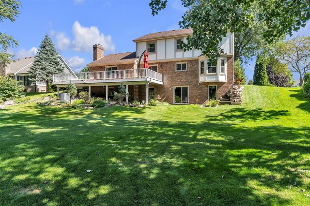 10098 Newfound Gap, Brighton, MI 48114