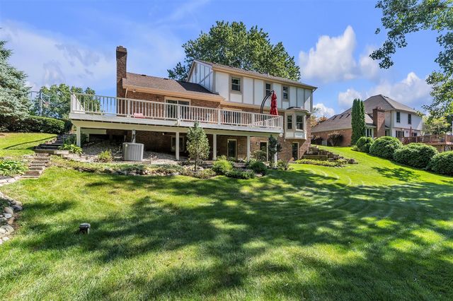 10098 Newfound Gap, Brighton, MI 48114
