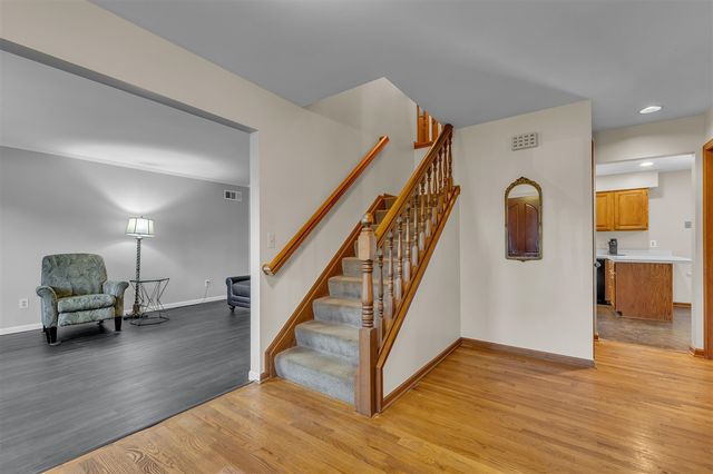 10098 Newfound Gap, Brighton, MI 48114