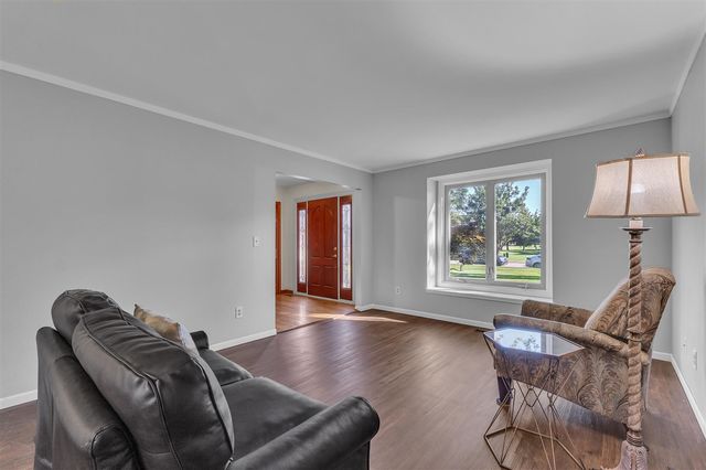 10098 Newfound Gap, Brighton, MI 48114