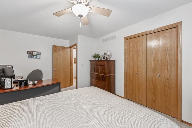 2570 N Shefford St, Wichita, KS 67205