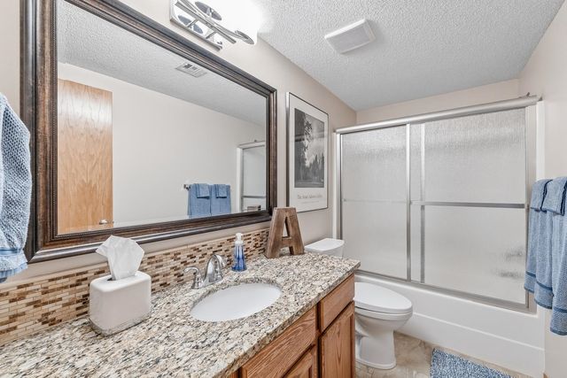 2570 N Shefford St, Wichita, KS 67205