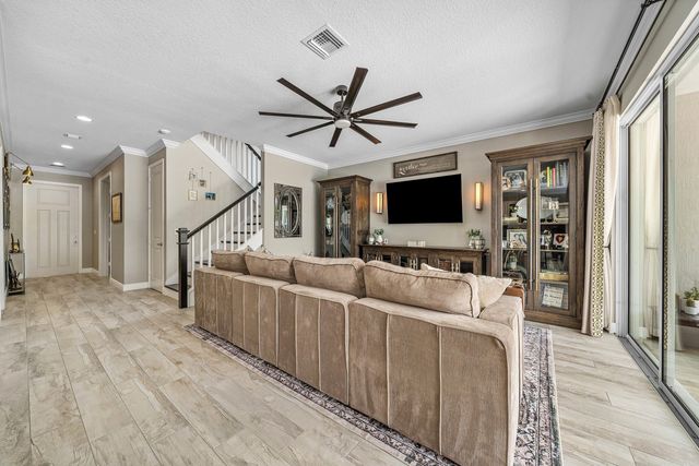 933 Deer Haven Drive, Loxahatchee, FL 33470