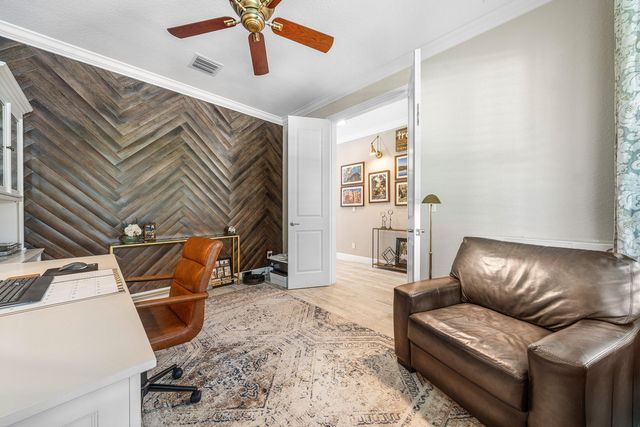 933 Deer Haven Drive, Loxahatchee, FL 33470