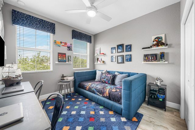 933 Deer Haven Drive, Loxahatchee, FL 33470