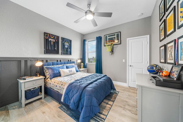 933 Deer Haven Drive, Loxahatchee, FL 33470