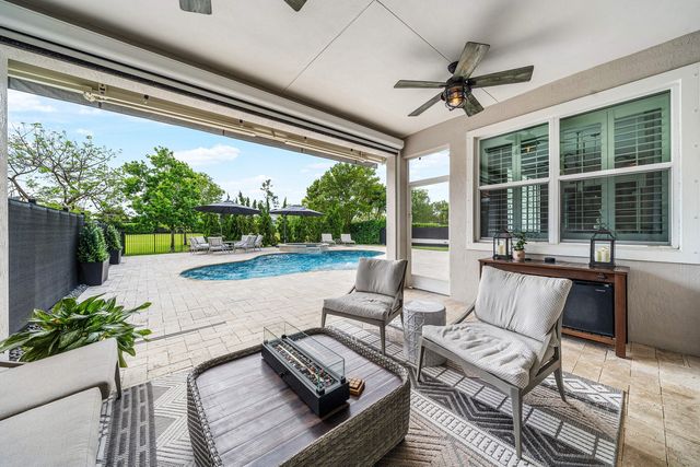 933 Deer Haven Drive, Loxahatchee, FL 33470