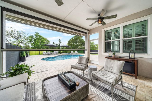 933 Deer Haven Drive, Loxahatchee, FL 33470