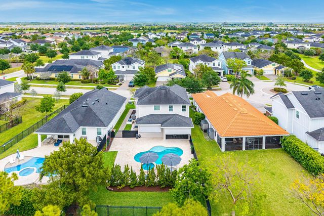 933 Deer Haven Drive, Loxahatchee, FL 33470