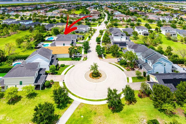 933 Deer Haven Drive, Loxahatchee, FL 33470