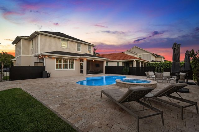 933 Deer Haven Drive, Loxahatchee, FL 33470