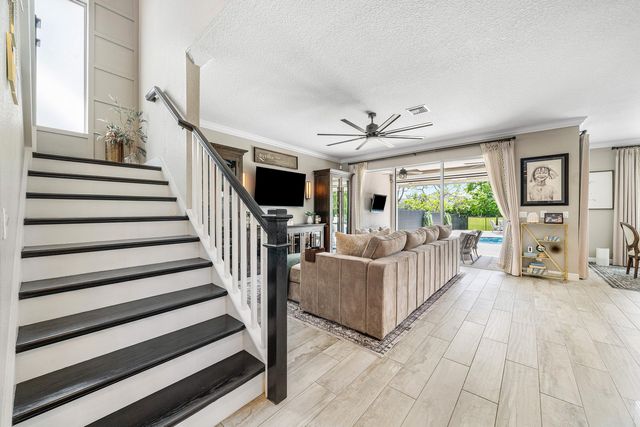 933 Deer Haven Drive, Loxahatchee, FL 33470