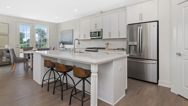 718 Derby Lane, Barrington, IL 60010
