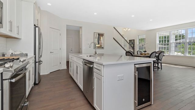 718 Derby Lane, Barrington, IL 60010