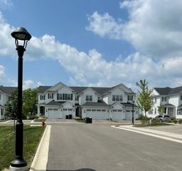 718 Derby Lane, Barrington, IL 60010