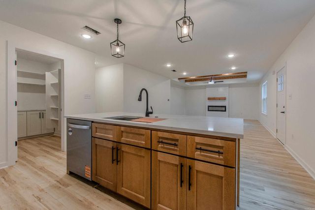 130 Joy Street, Bauxite, AR 72011