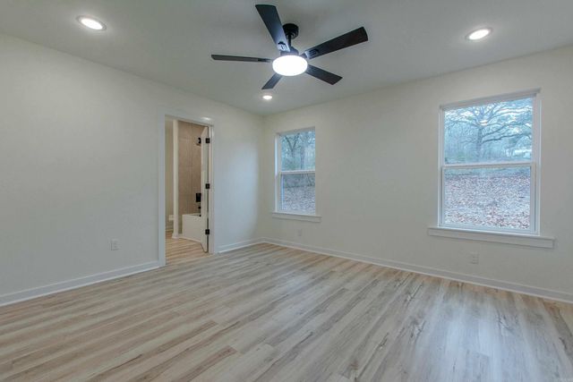 130 Joy Street, Bauxite, AR 72011