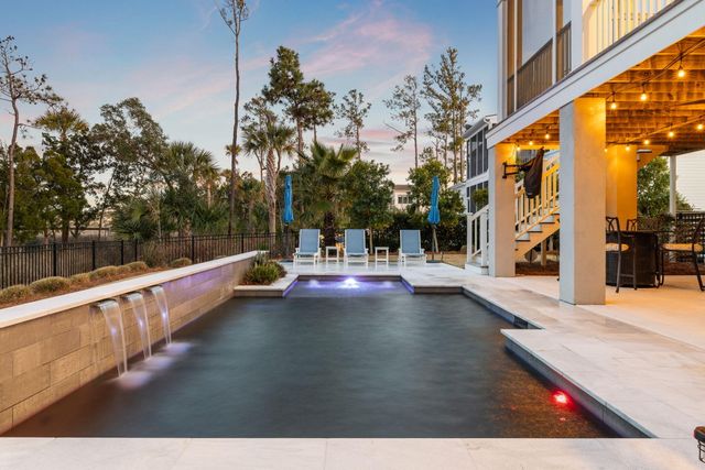 2922 River Vista Way, Mount Pleasant, SC 29466