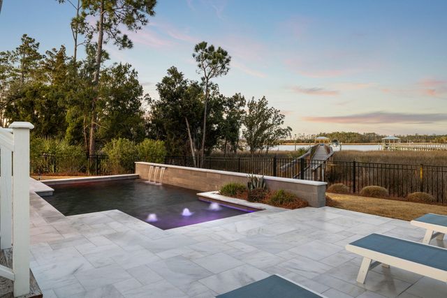 2922 River Vista Way, Mount Pleasant, SC 29466