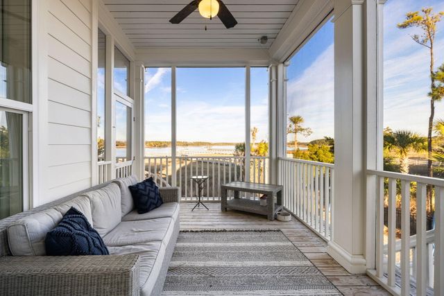 2922 River Vista Way, Mount Pleasant, SC 29466